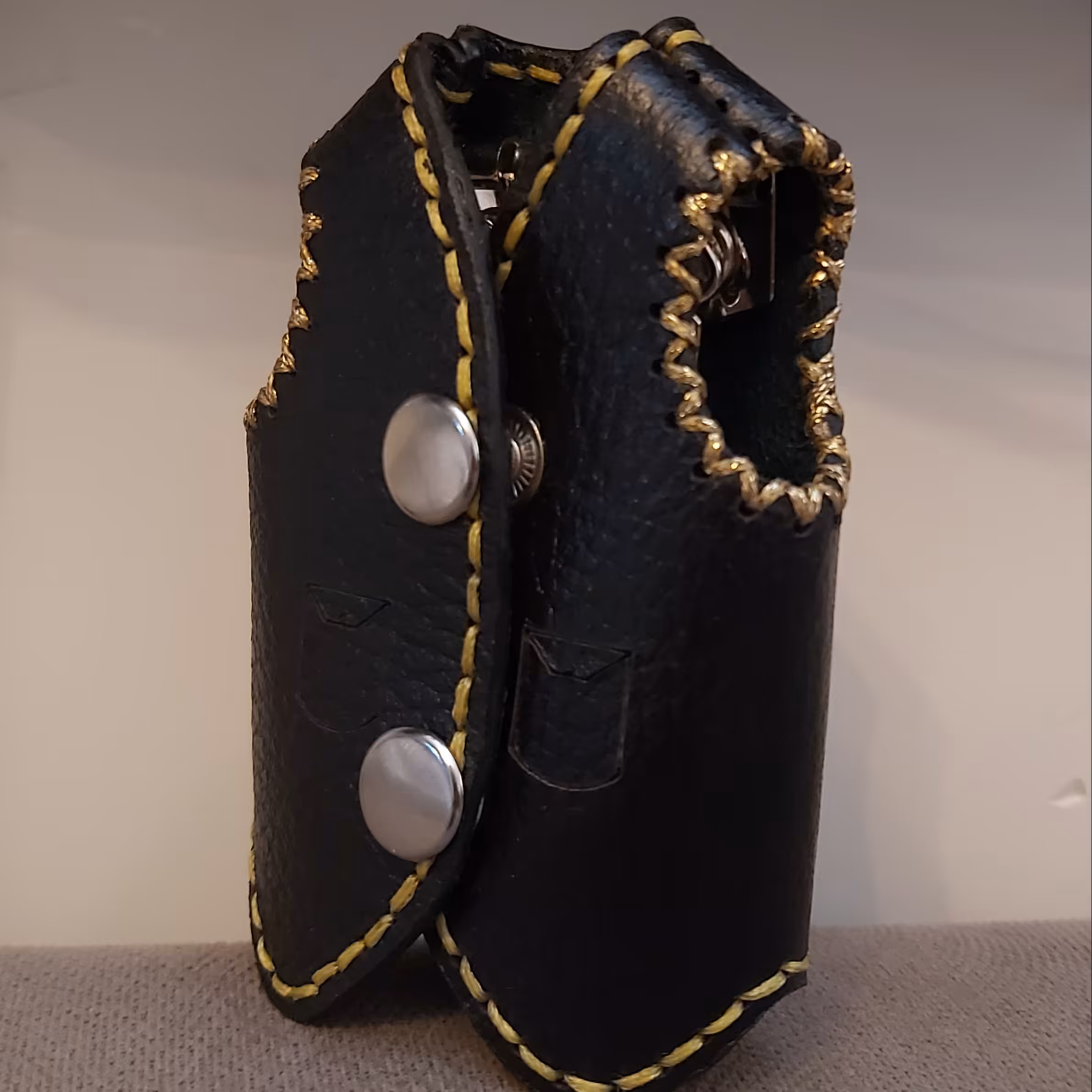 جاسوییچی فانتزی .جلیقه