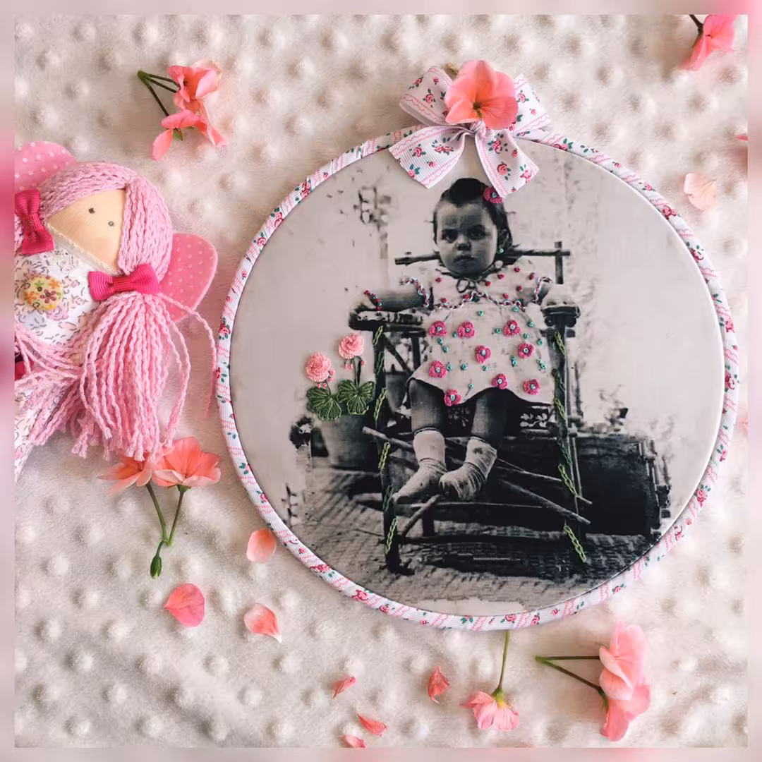 گلدوزی روی عکس