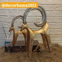 مجسمه پلی استری جفتی کاپرا طلایی
