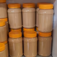 کره بادام زمینی 700گرمی تهیه شده از بادام زمینی بدون پوست 