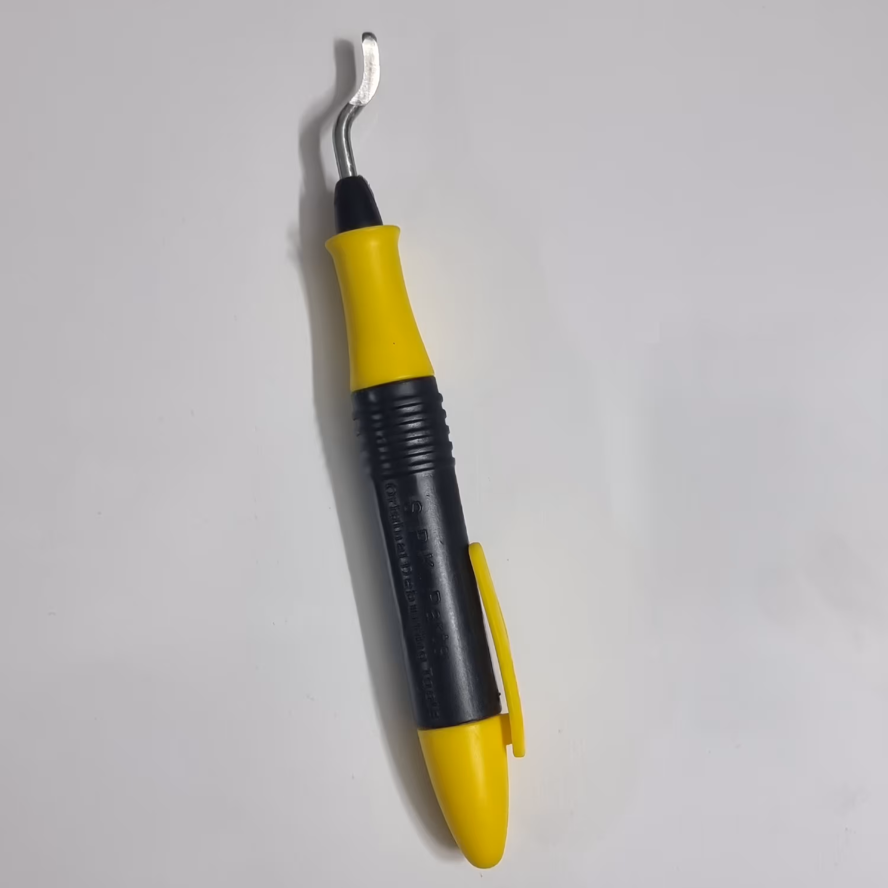 کاتر پلیسه گیر مناسب گرفتن لبه های تیز  قطعات رزینی