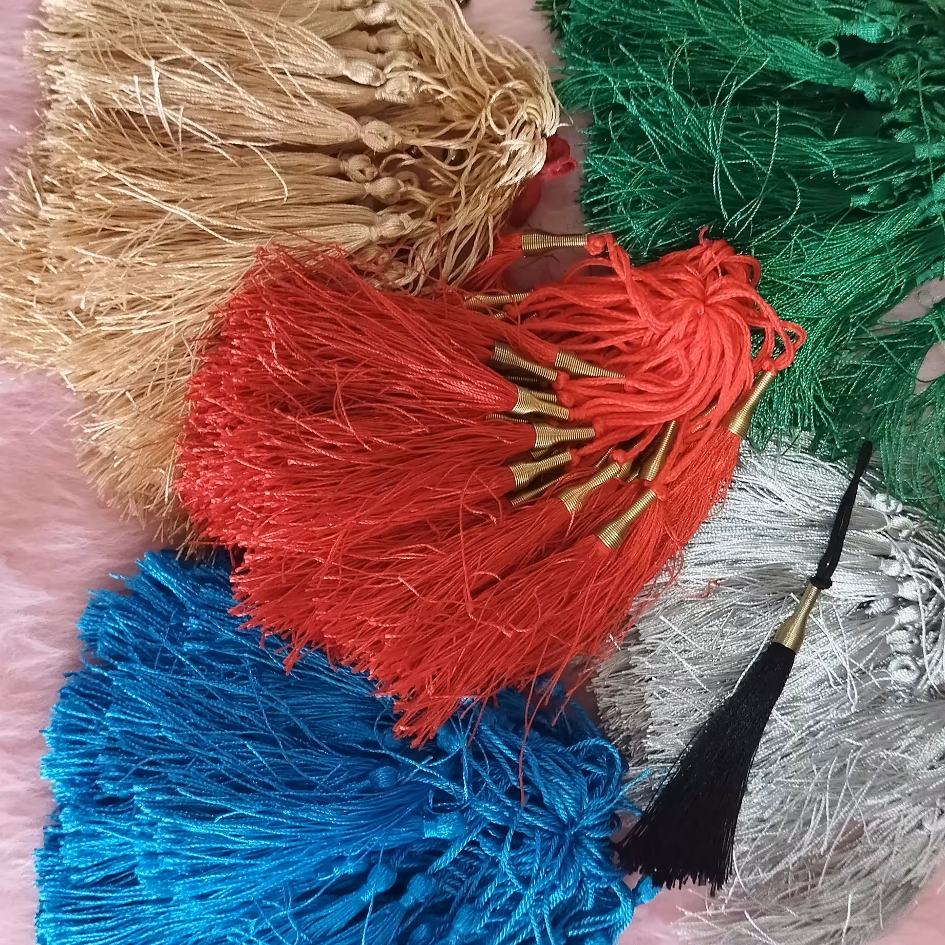 منگوله تزیینی 