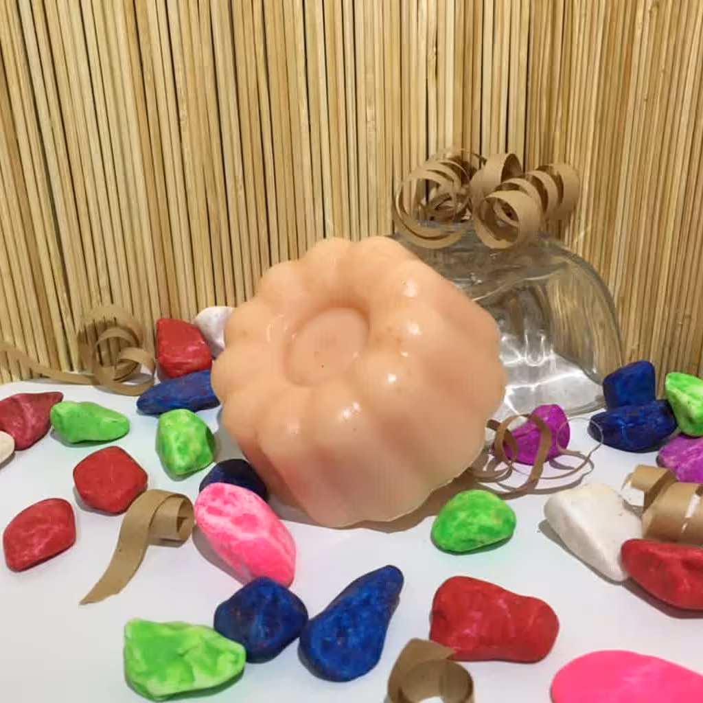 صابون گوجه و خیار ( گلیسیرینه گیاهی دست‌ساز 60 گرمی)