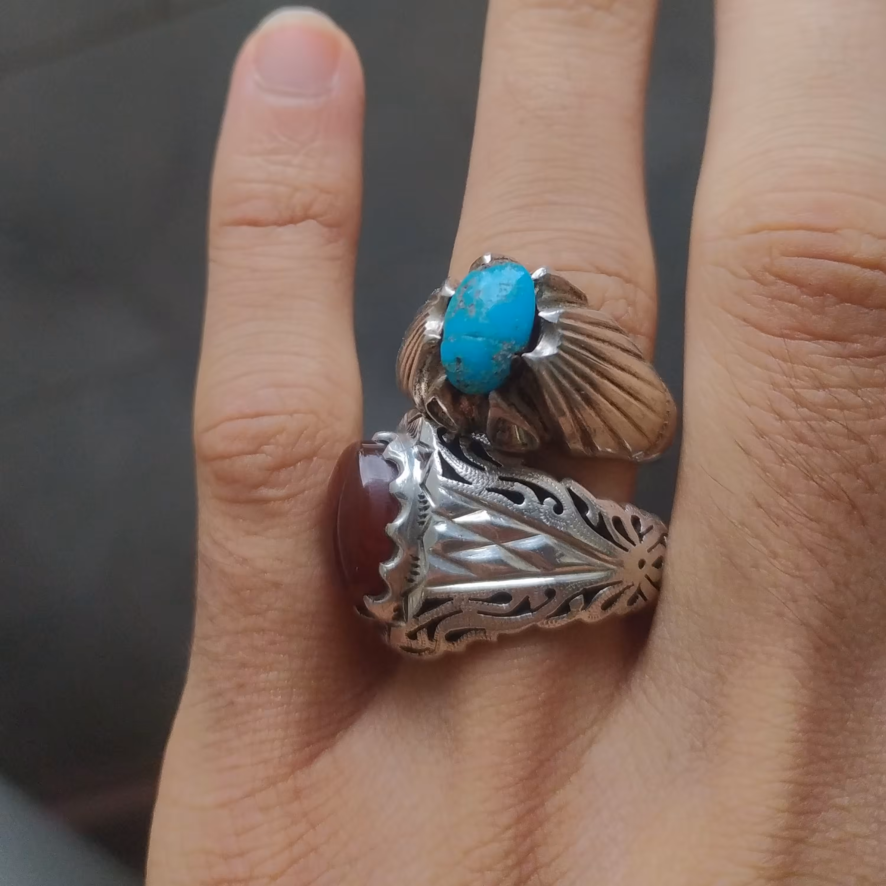 انگشتر دستساز فیروزه نیشابوری