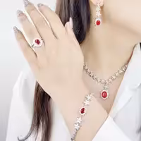 سرویس آویز ستاره ای با سنگ قرمز کد 10493