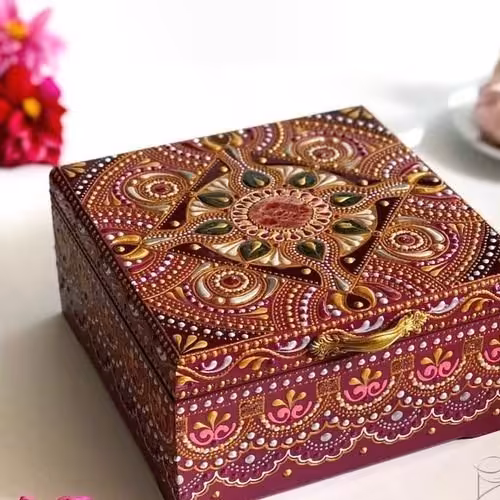 جعبه   چوبی نقطه کوبی شده