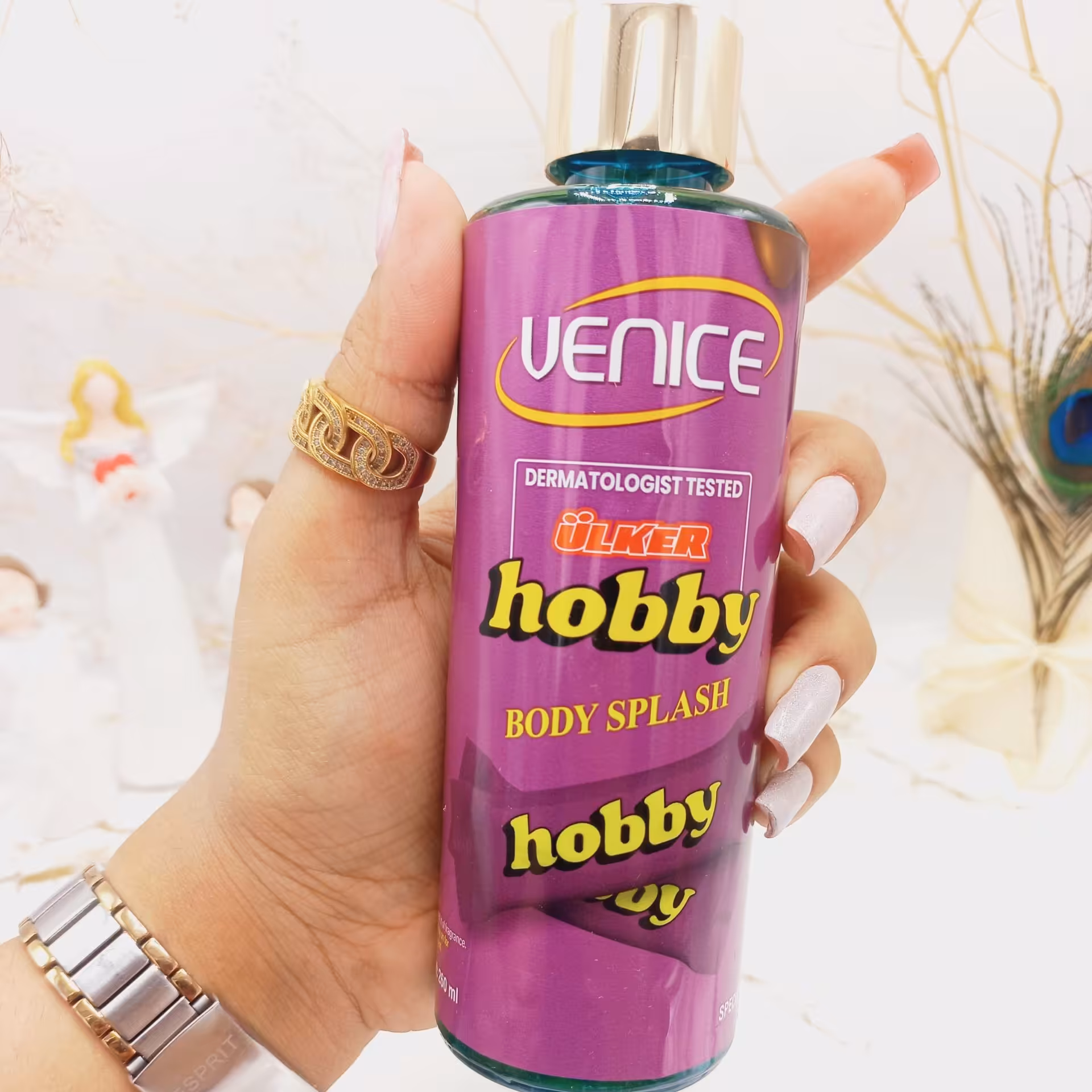 بادی اسپلش فانتزی ونیس رایحه شکلات هوبی حجم 260 میل

