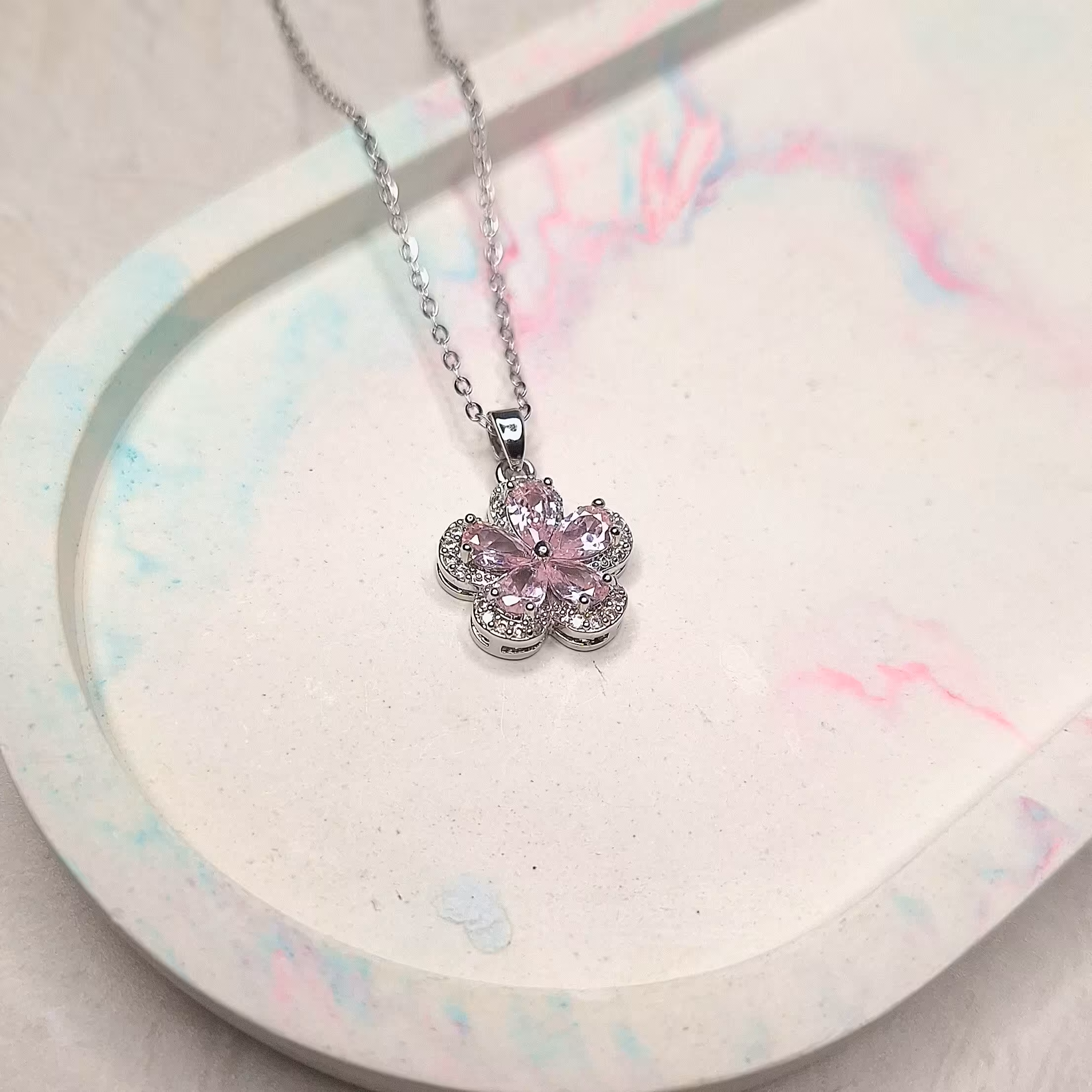 کد36 گردنبند جواهری نقره ای گردنبند استیل گردنبند رنگ ثابت گردنبند مجلسی گردنبند زنانه گردنبند دخترانه