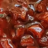 مربا به کاملا خانگی با کیفیت ترین مواد، تازه و مرغوب پخت همزمان با سفارش