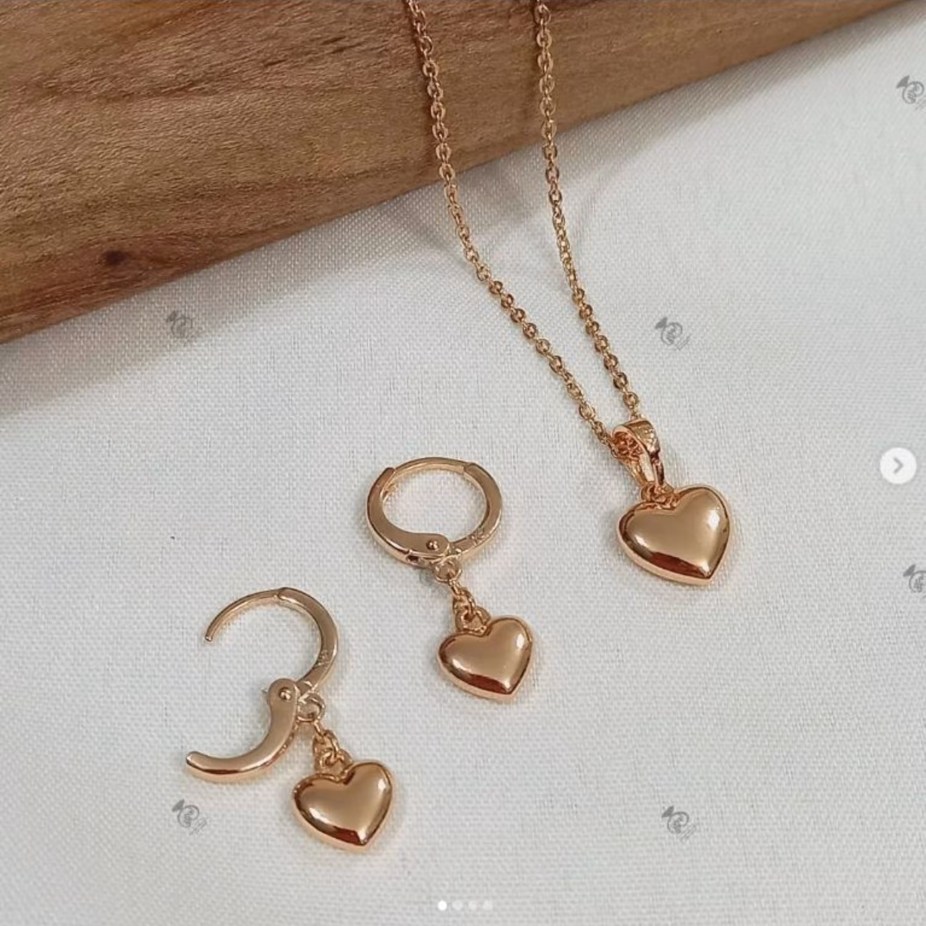 نیمست طرح طلا و رنگ ثابت برند ژوپینگ مدل قلب