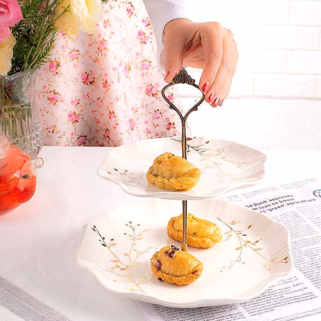 شیرینی خوری چینی  دو  طبقه ریور  river  طرح گل الیوت 