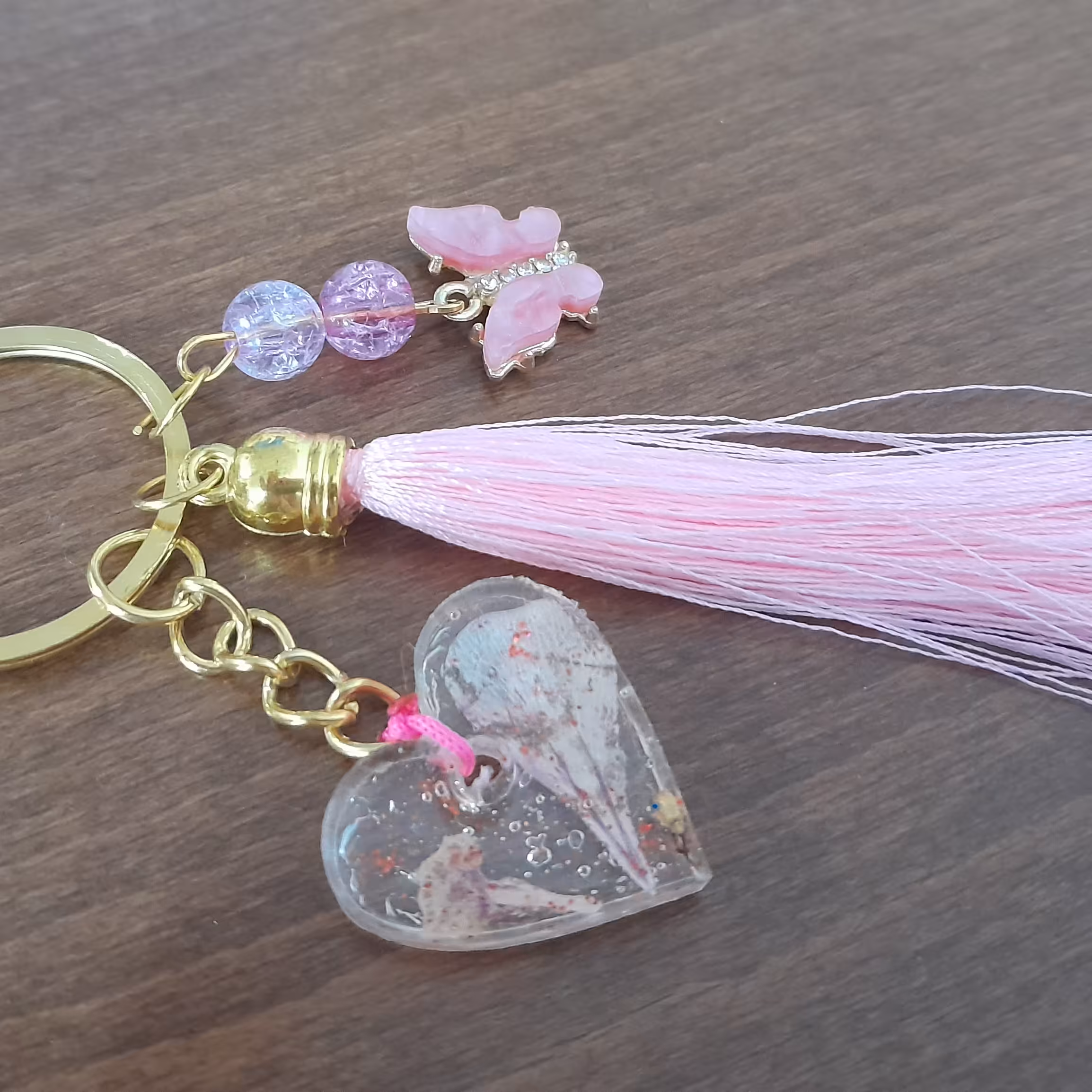 جاکلیدی رزینی با گلبرگ گل ، رنگ صورتی