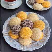 کلوچه کنجدی نیم کیلویی کاملا تازه و خوشمزه 