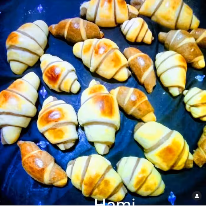 کلوچه مدل کروسان(یک کیلوگرمی)