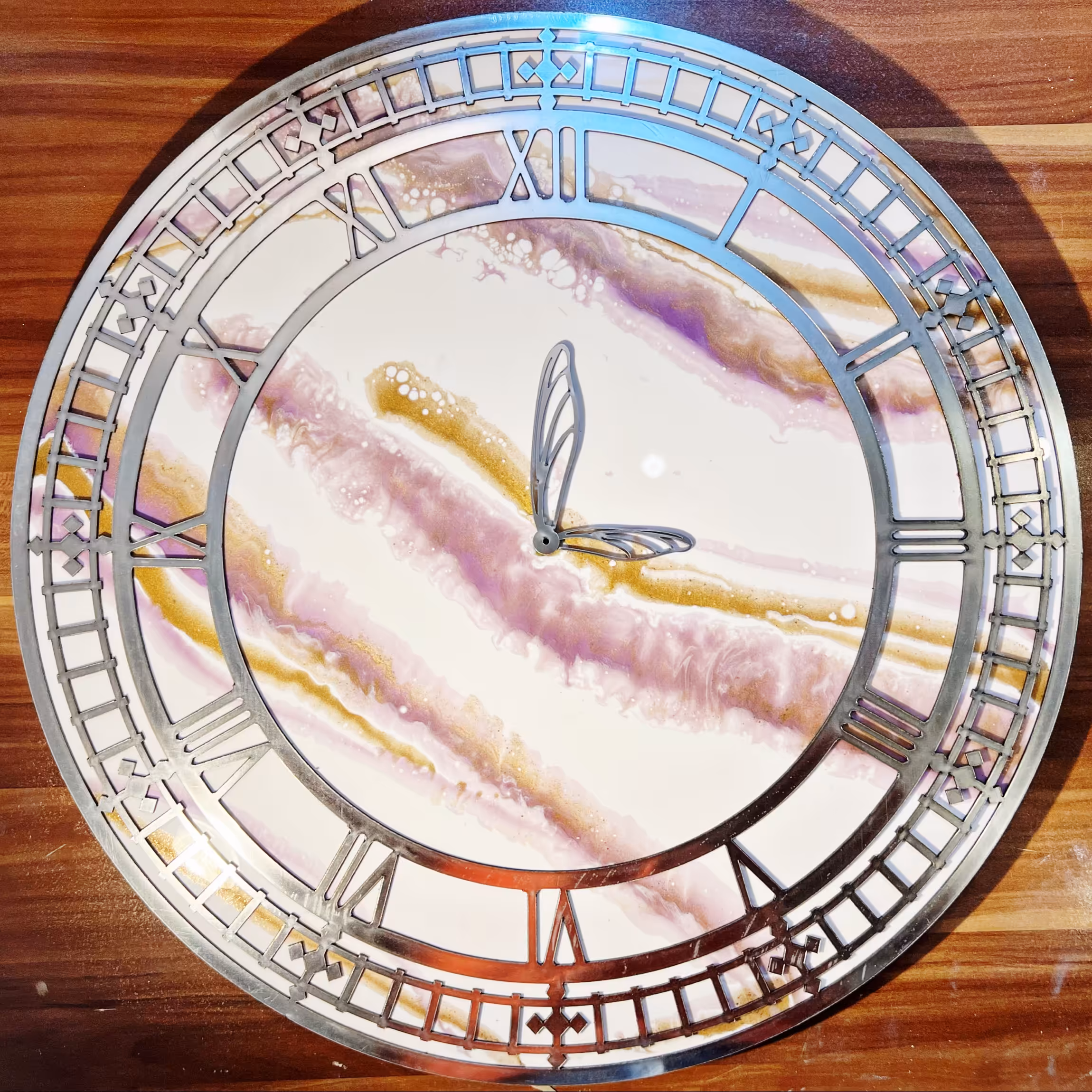 ساعت دیواری 50 سانتی طرح اعداد رومی 