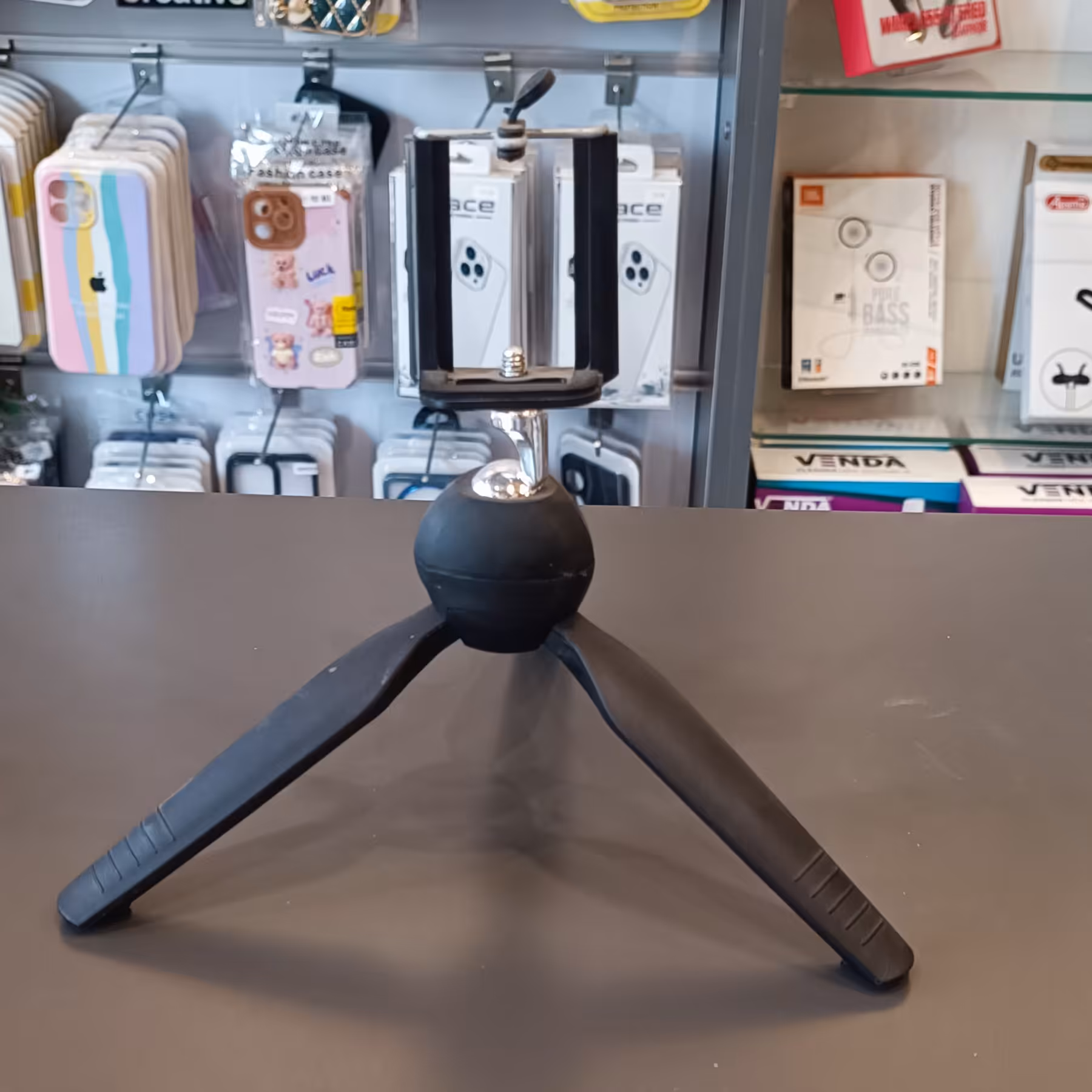 سه پایه موبایلی