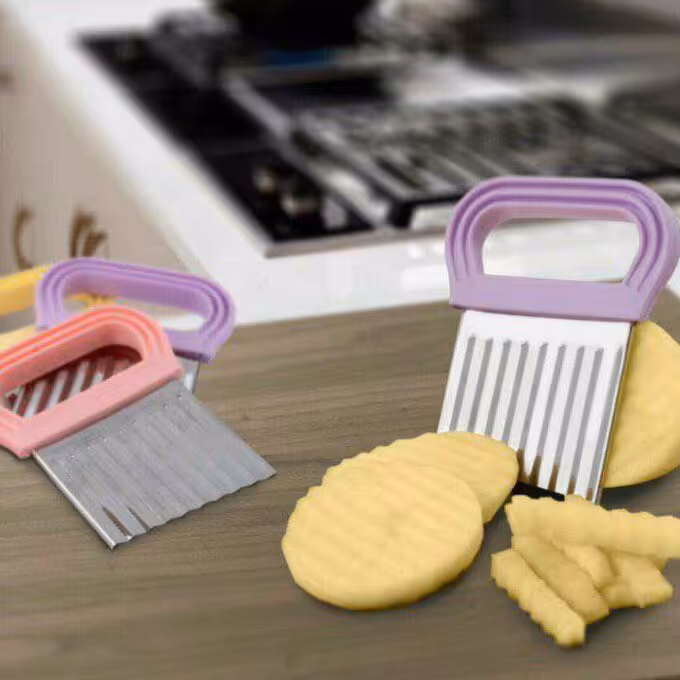 خلال کن و اسلایس کن سیب زمینی در پلاسکو دهقان