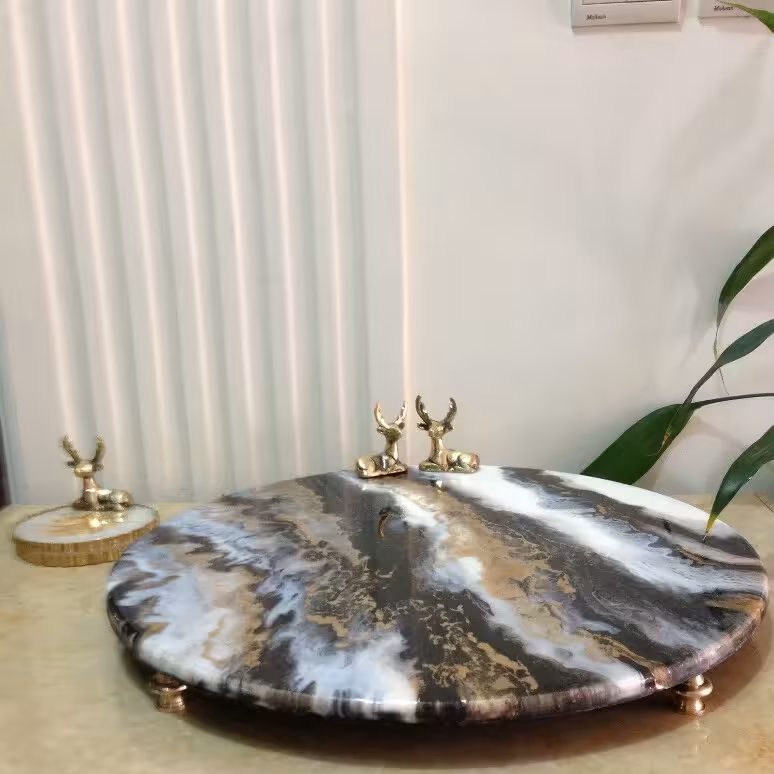 شیرینی خوری