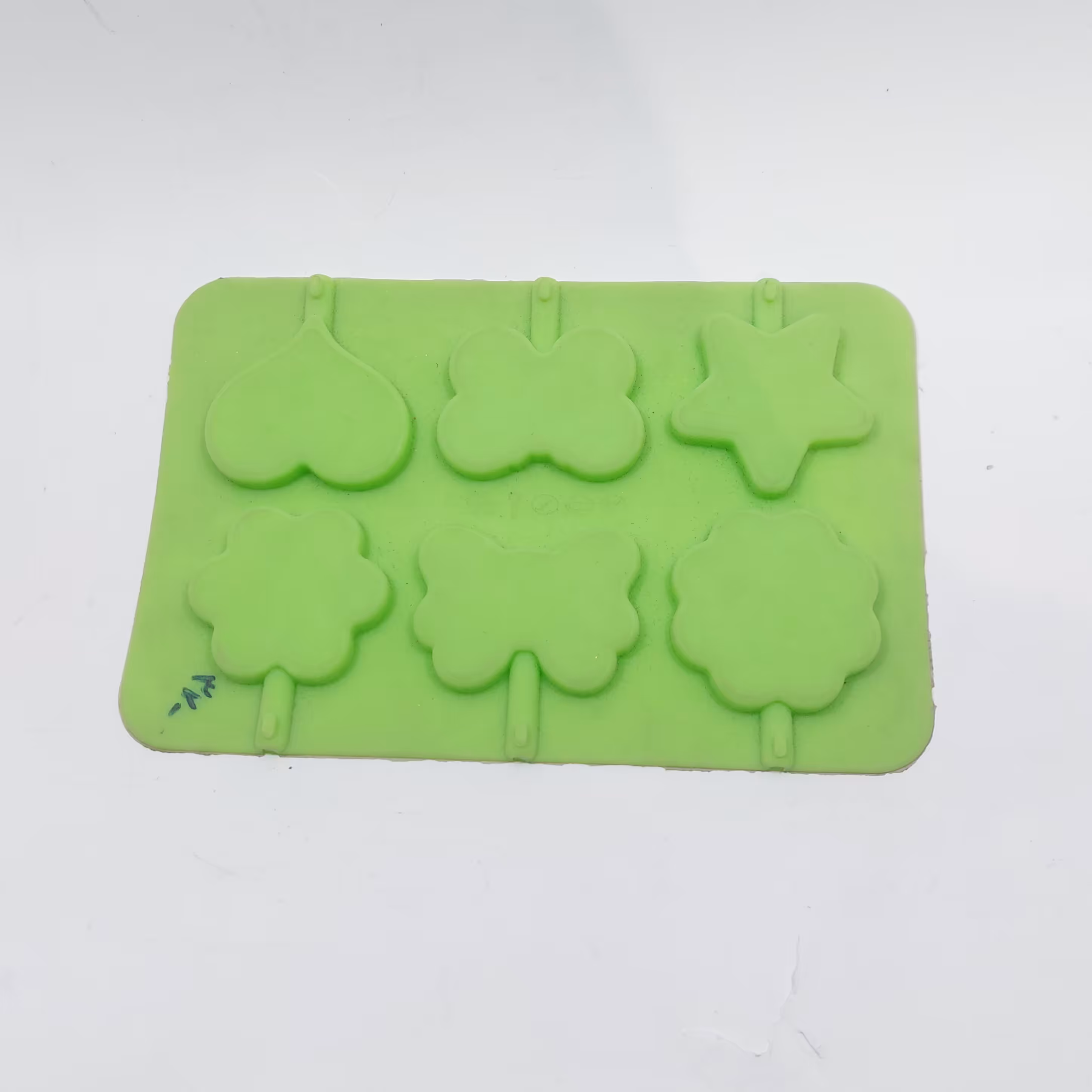 قالب آبنبات  .