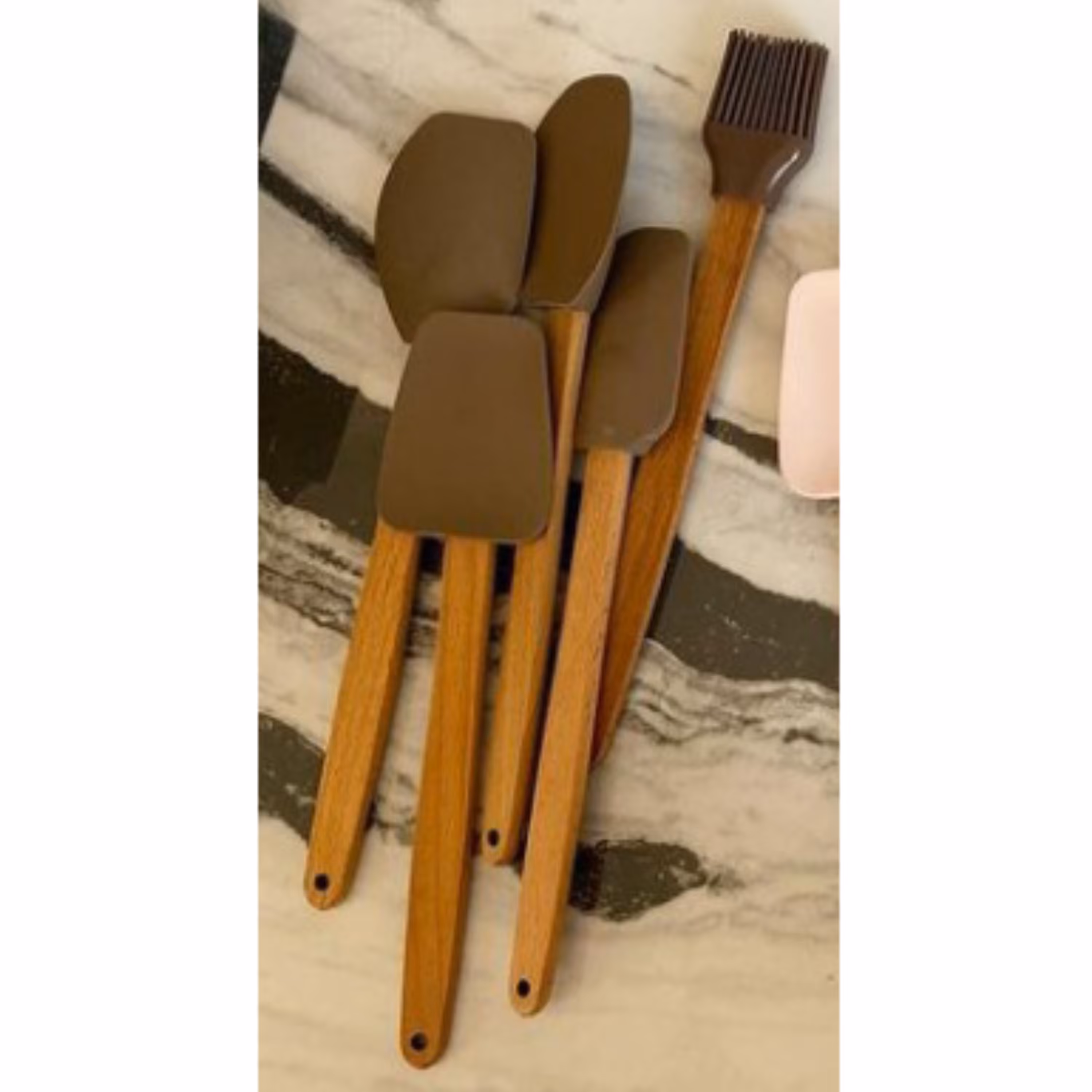 ست لیسک و فرچه سیلیکونی مجموعه 5 عددی رنگ شکلاتی