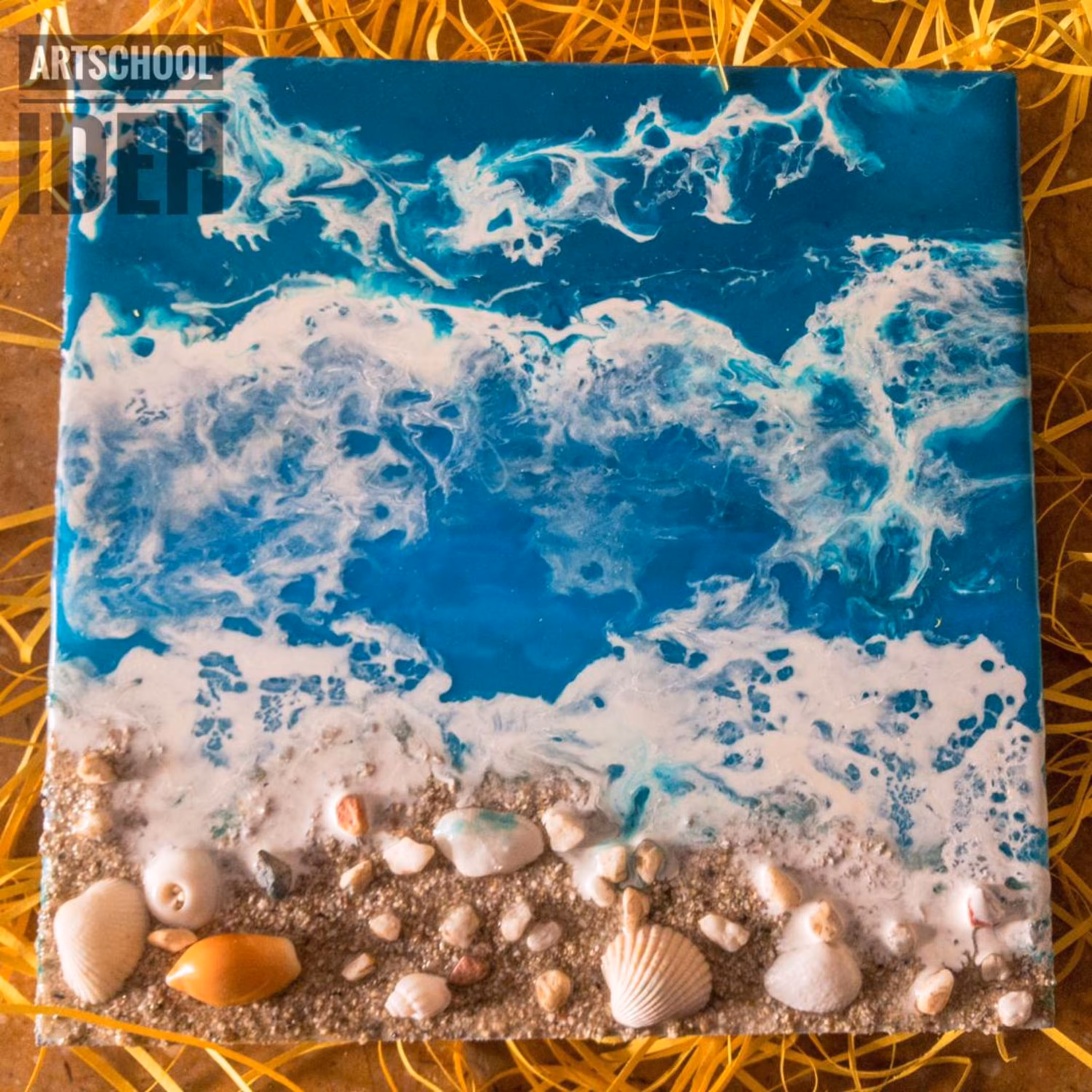 تابلوی رزین طرح دریای خروشان با صدف و شن طبیعی