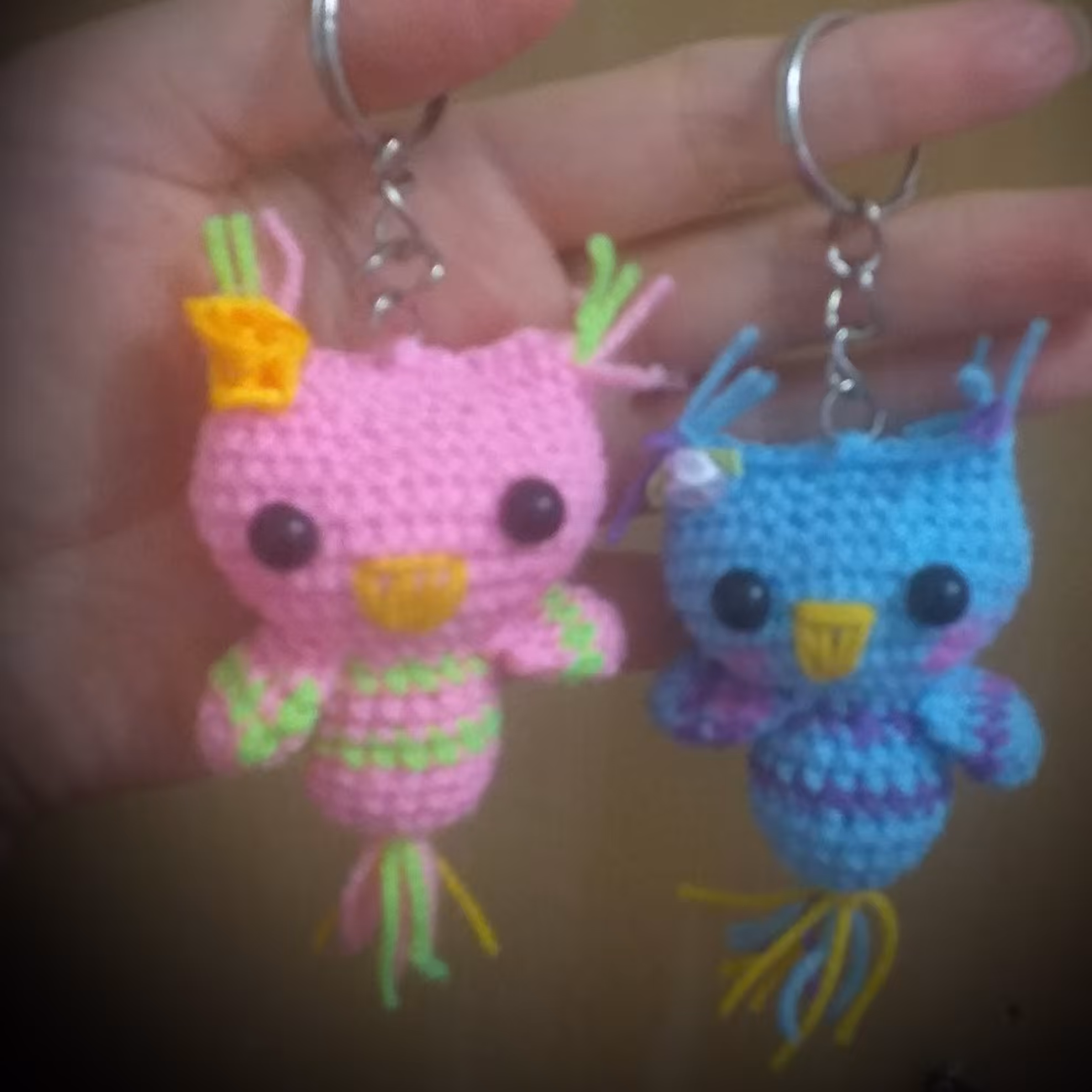 آویز جغد های با مزه قابل بافت در رنگ های دیگر به سلیقه ی شما (1عدد)