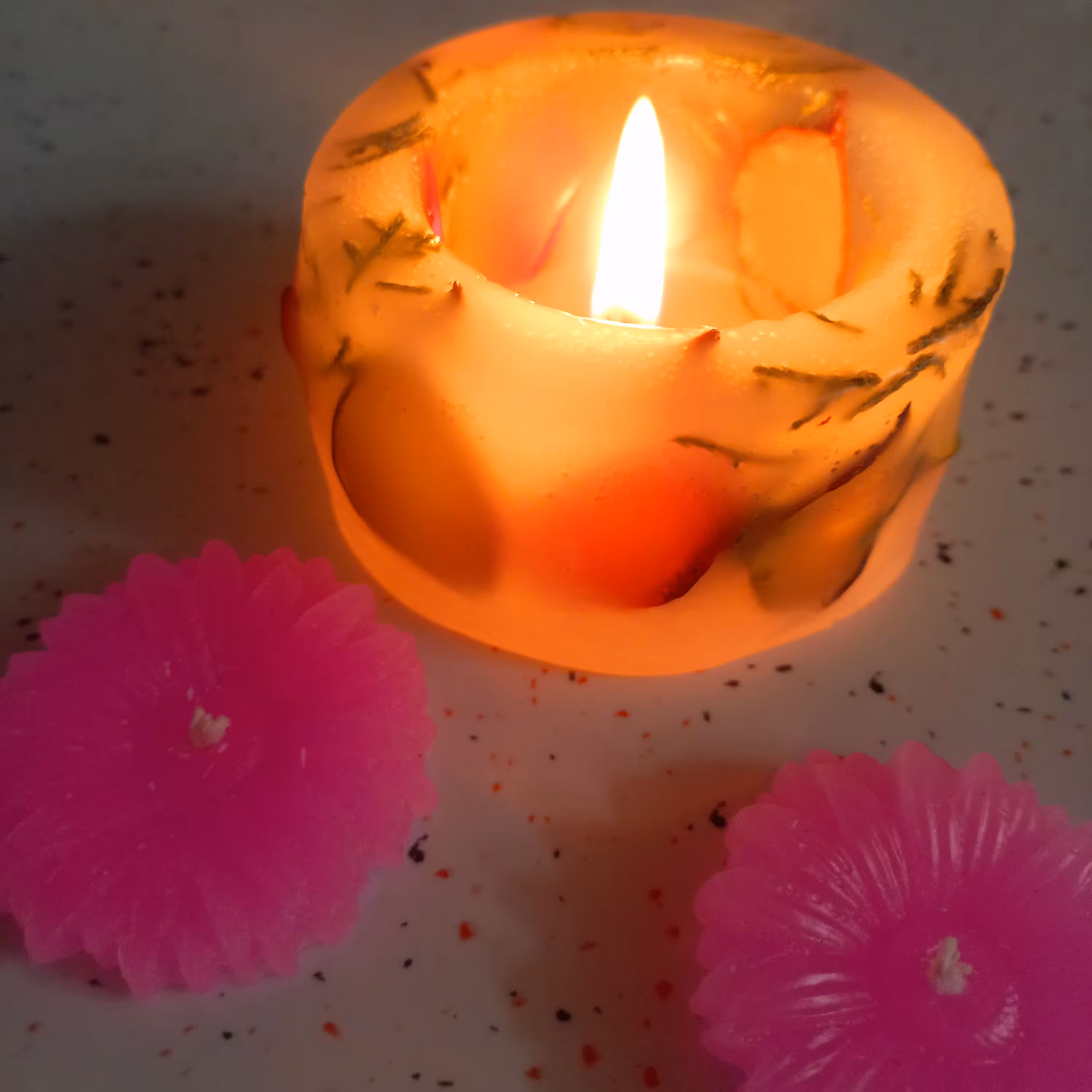 شمع فانوسی با گل خشک