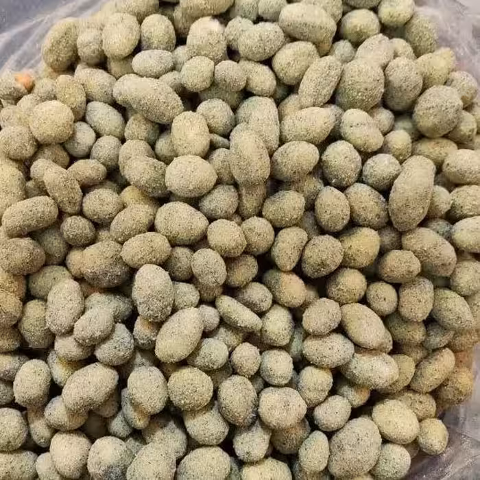 بادام زمینی روکش دار  با طعم پیاز جعفری (یک کیلو)