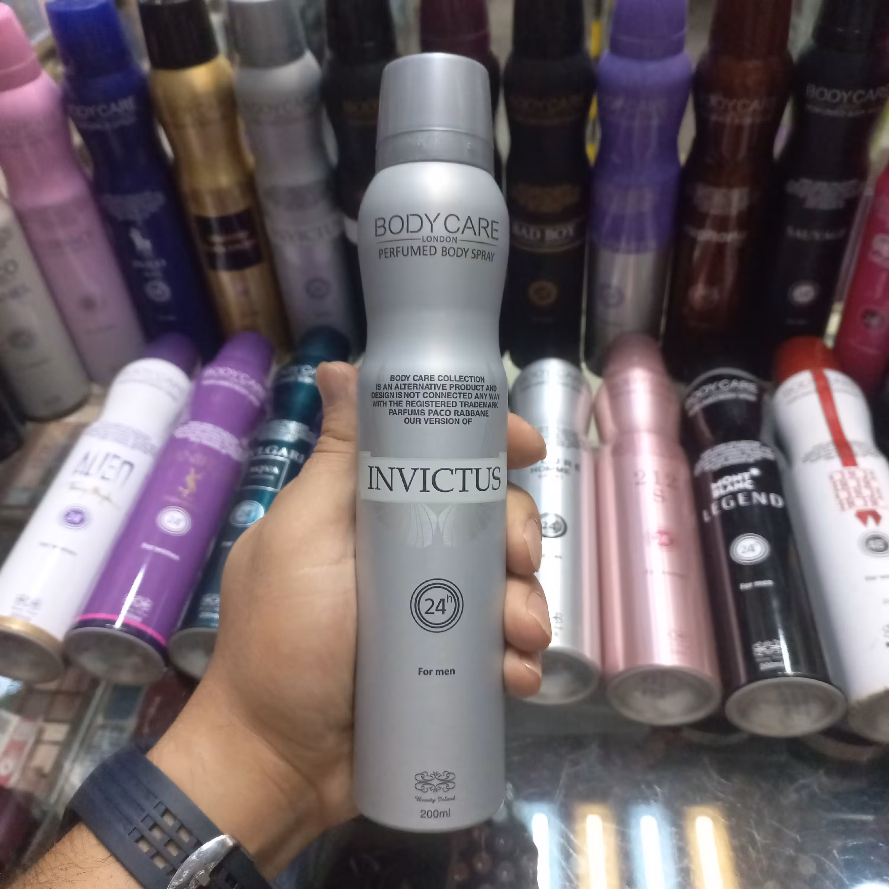 اسپری بادی کر bodycare اسپری بدن رایحه ی اینوکتوس invictus