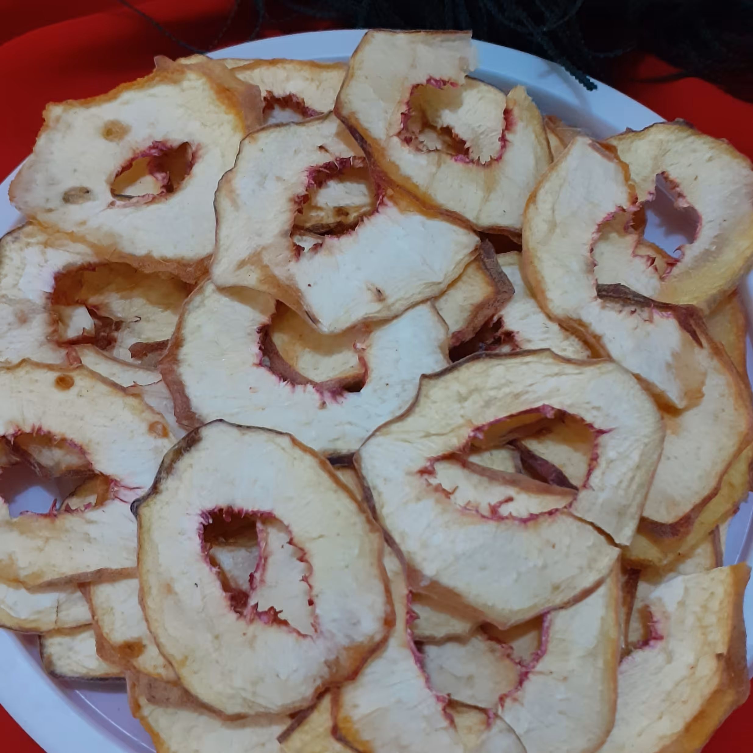 هلو خشک اسلایس شده درجه یک نرم و شیرین بسته 100 گرمی