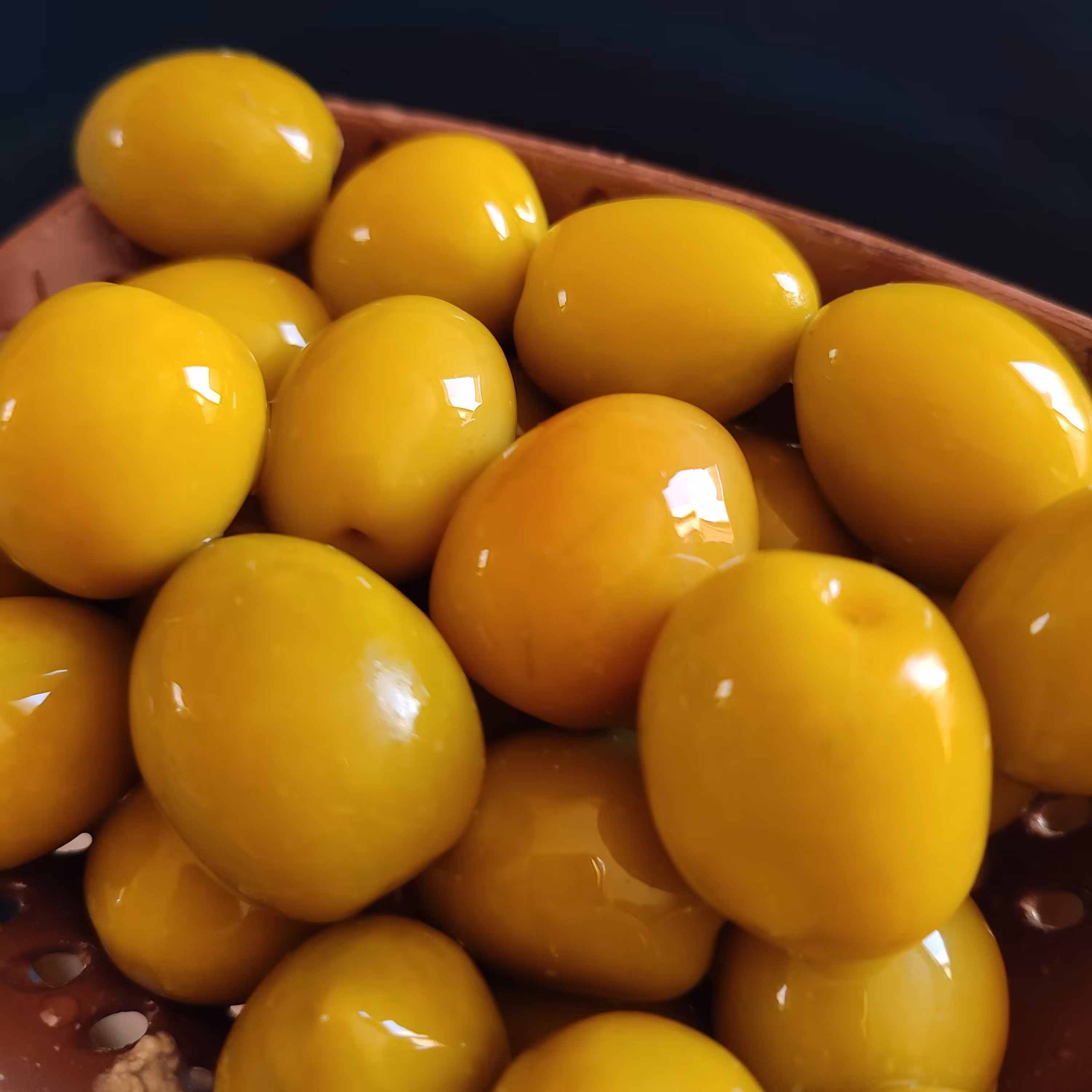 زیتون کنسروی ویژه اصل رودبار 