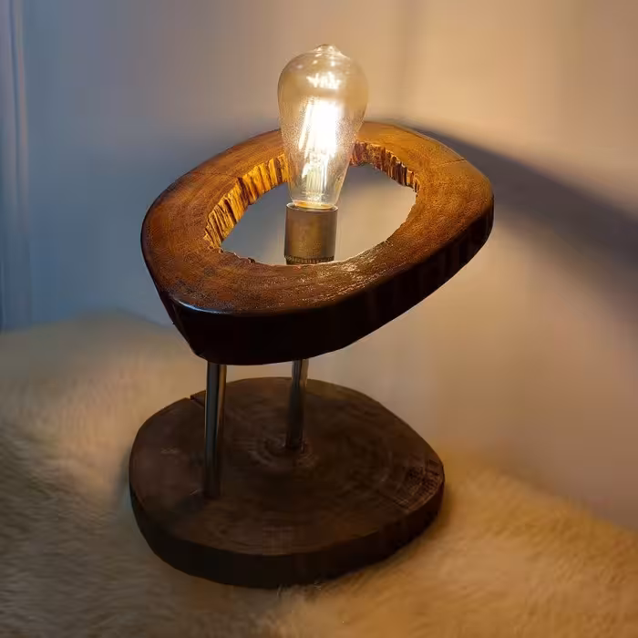 آباژور تلفیقی چوب و فلز با طرحی متفاوت و جذاب