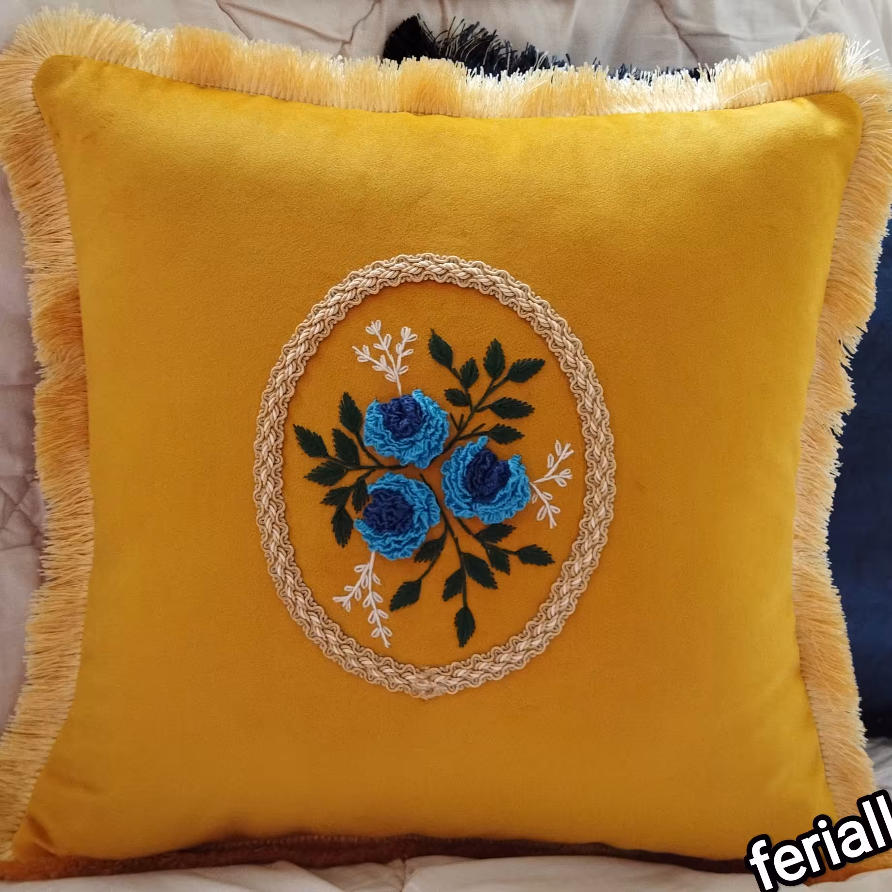 کاور کوسن های مخمل گلدوزی شده و ساده 4 عددی