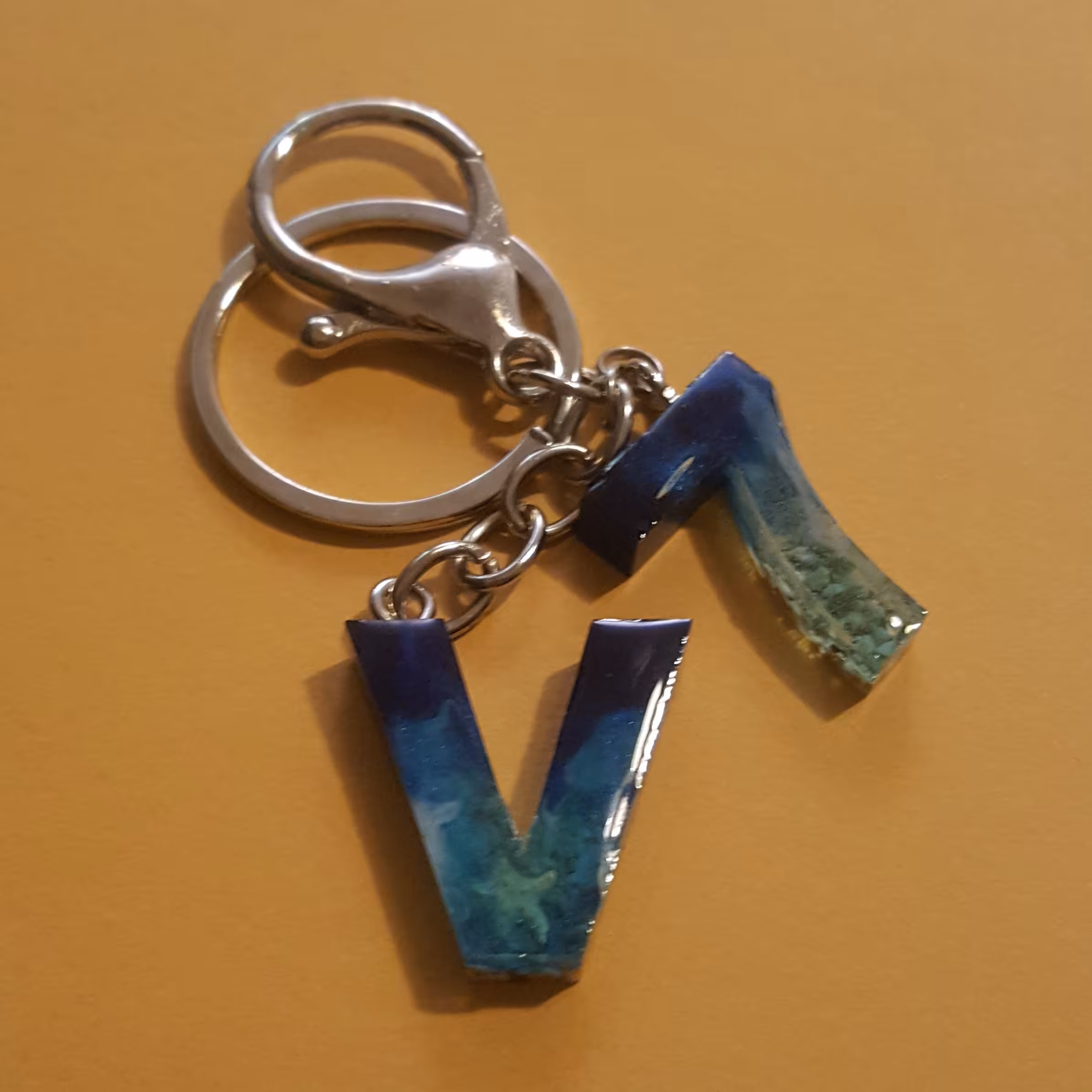 جاسوییچی رزینیV