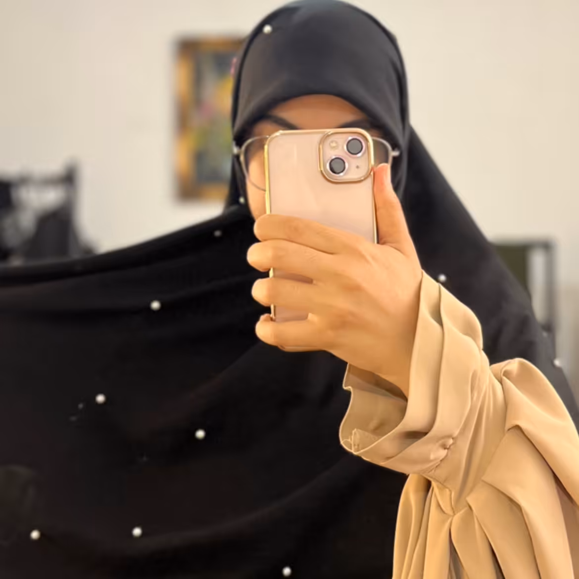 روسری کرپ حریر جت بلک قواره 120 مرواریدی