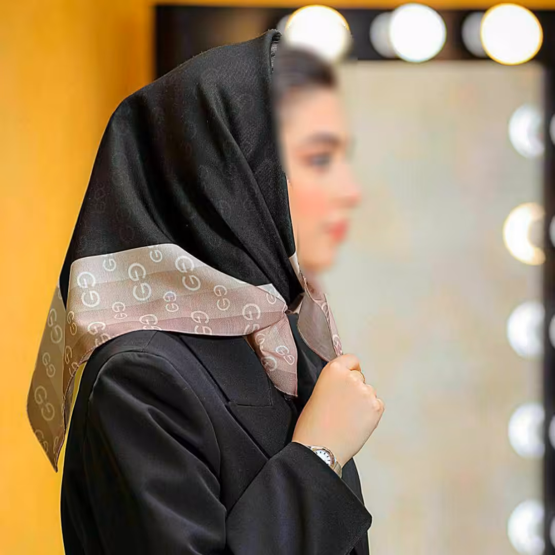 مینی اسکارف (باندانا) طرح  گوچی رنگ مشکی نسکافه ای ارسال رایگان 