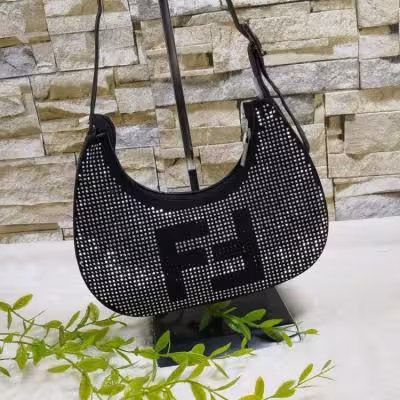 کیف دوشی قایقی نگین دار مخمل