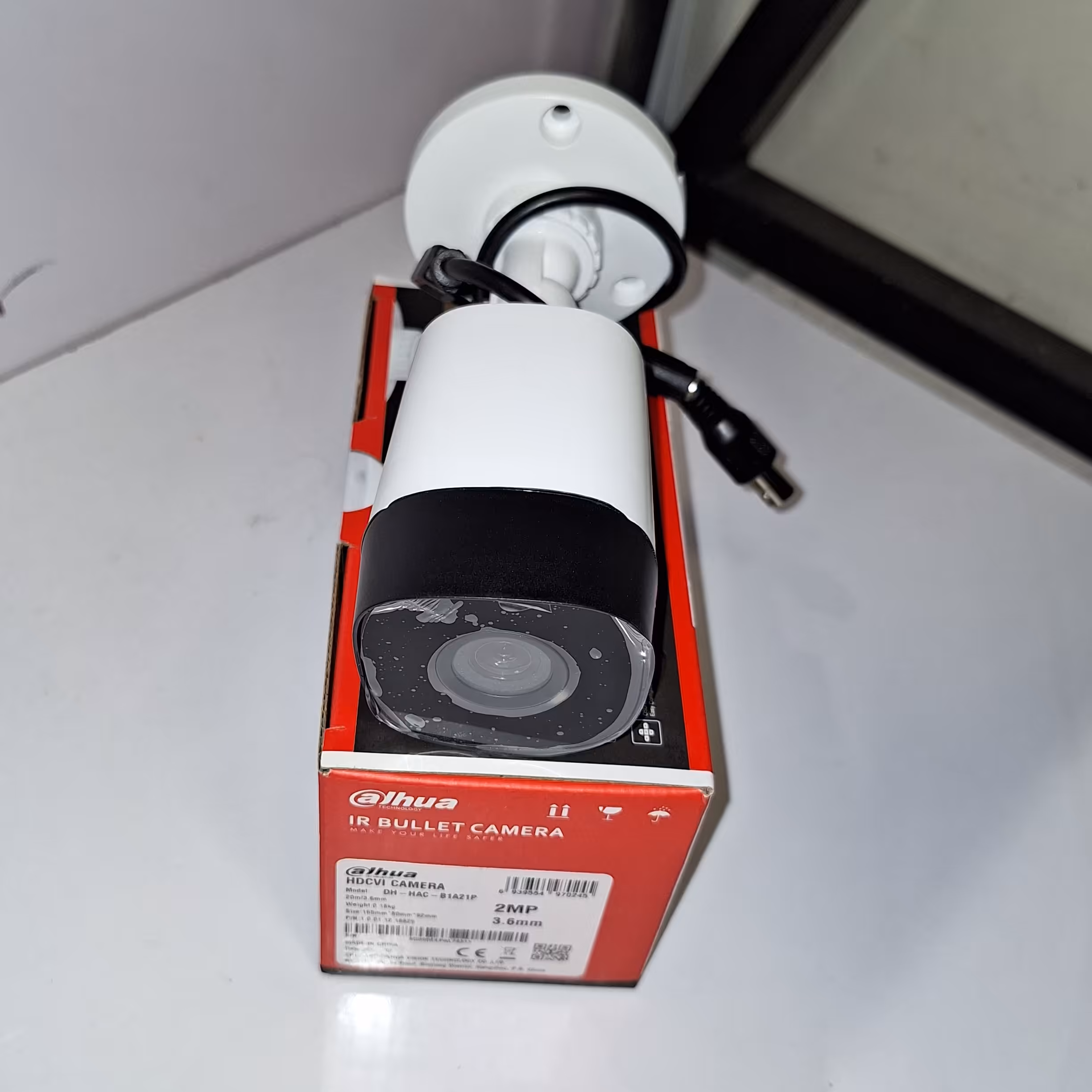 دوربین مداربسته داهوا مدل DH-HAC-B1A21P