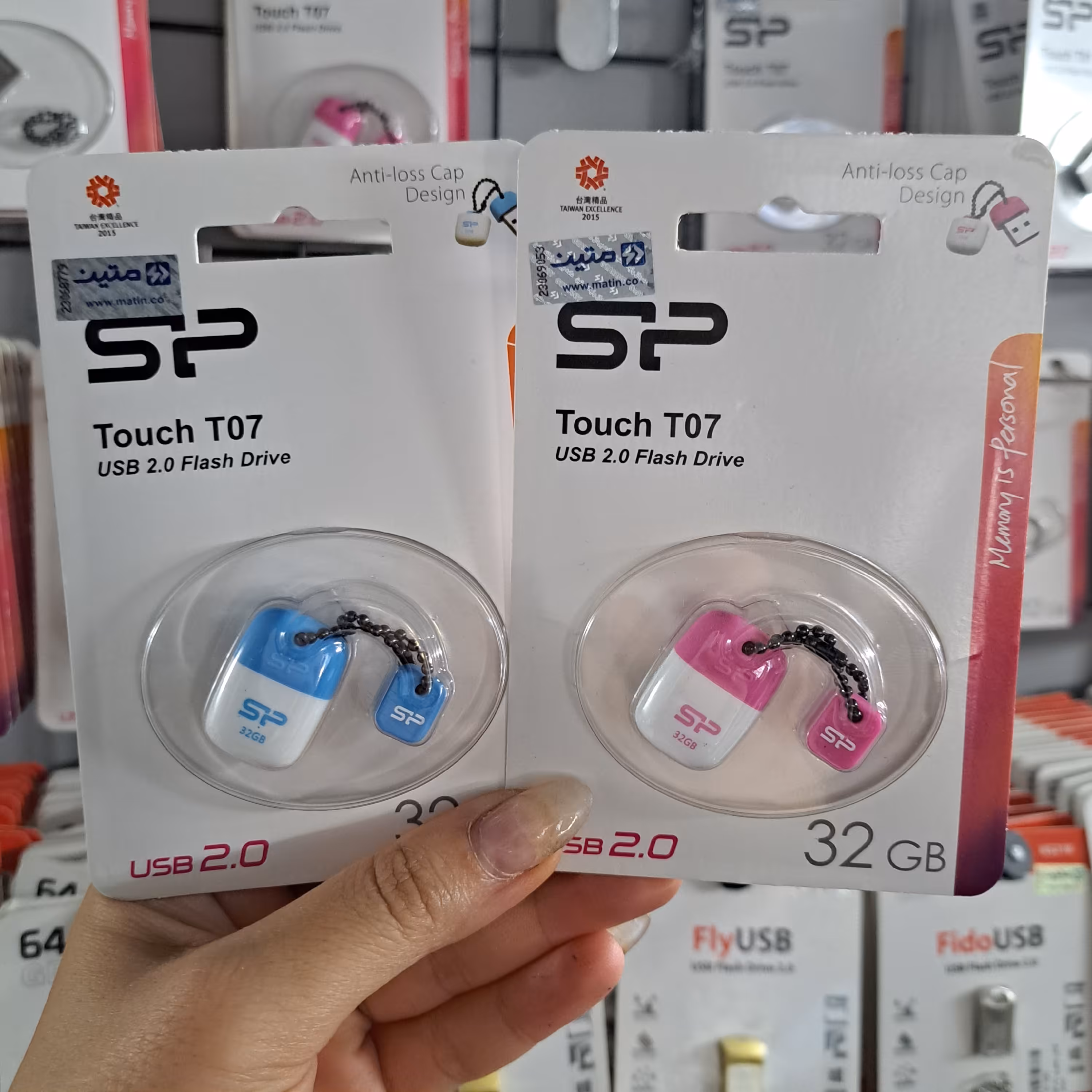 فلش سیلیکون پاور to7