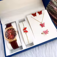 ست ساعت و نیمست و دستبند پروانه