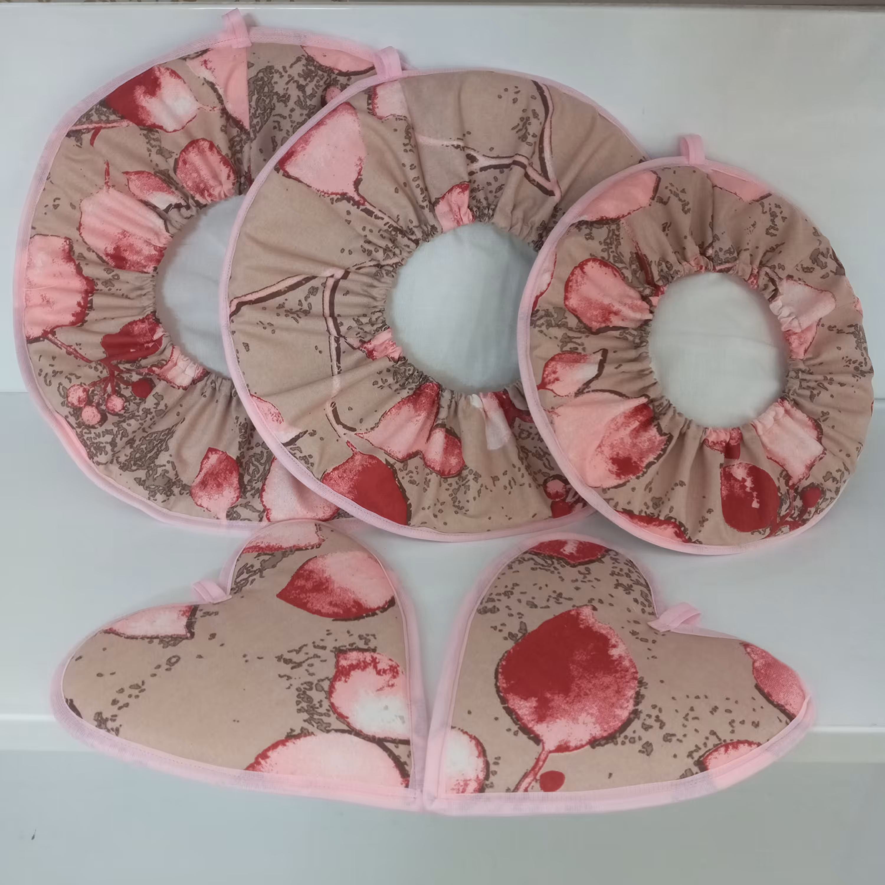 سرویس دمی دستگیره 5 تیکه جنس عالی سه عدد دمی و دو عدد دستگیره  (سرویس دمکنی )        