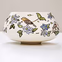 ظرف سفال سفید