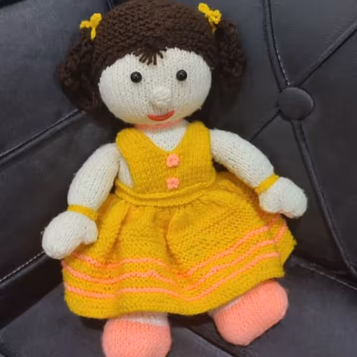 عروسک بافتنی 