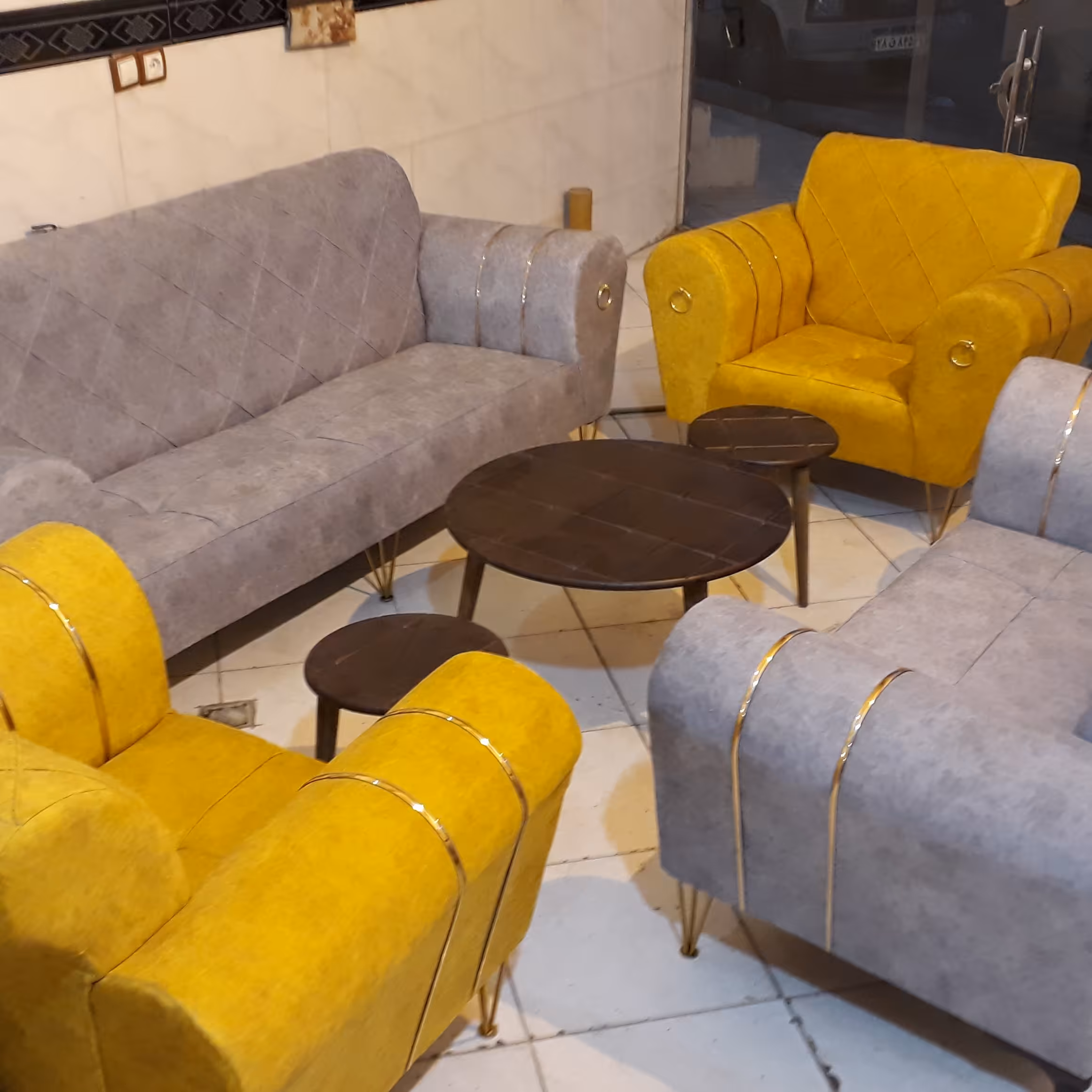 مبل اسکارلت راحتی داور