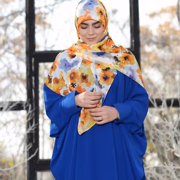مانتو عبایی پارچه کرپ ژرژت کره ای دارای رنگ بندی عالی ریزش عالی اصلا بدن نما نیست دارای بندینک