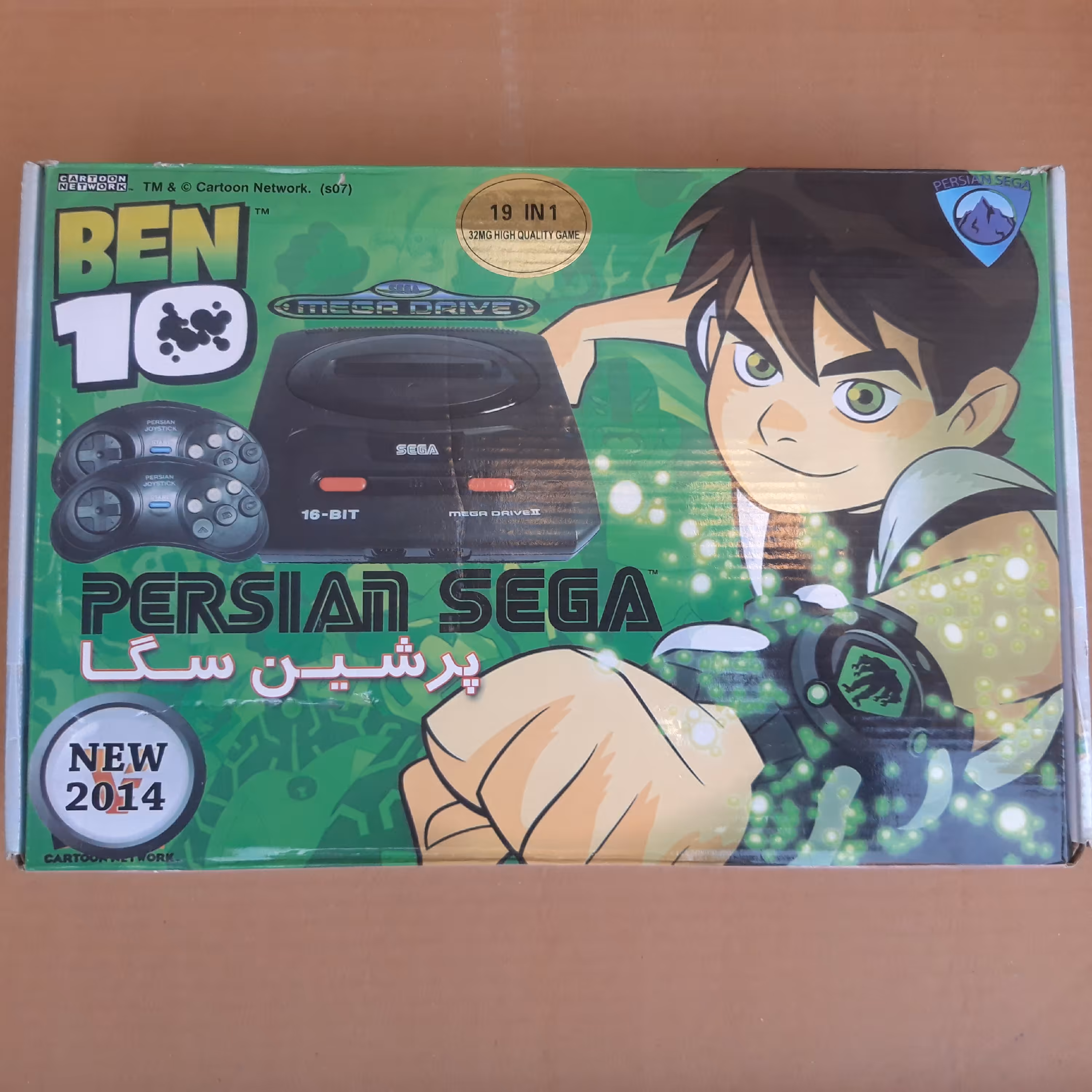  سگا ،با دو دسته بازی بهمراه 2 نوار بازی با بازیهای عالی و بیاد ماندنی