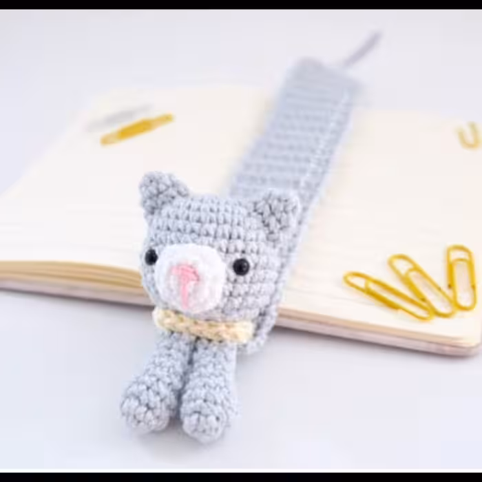 جامدادی و بوک مارک بافتنی طرح گربه بسیار جذاب و شیک