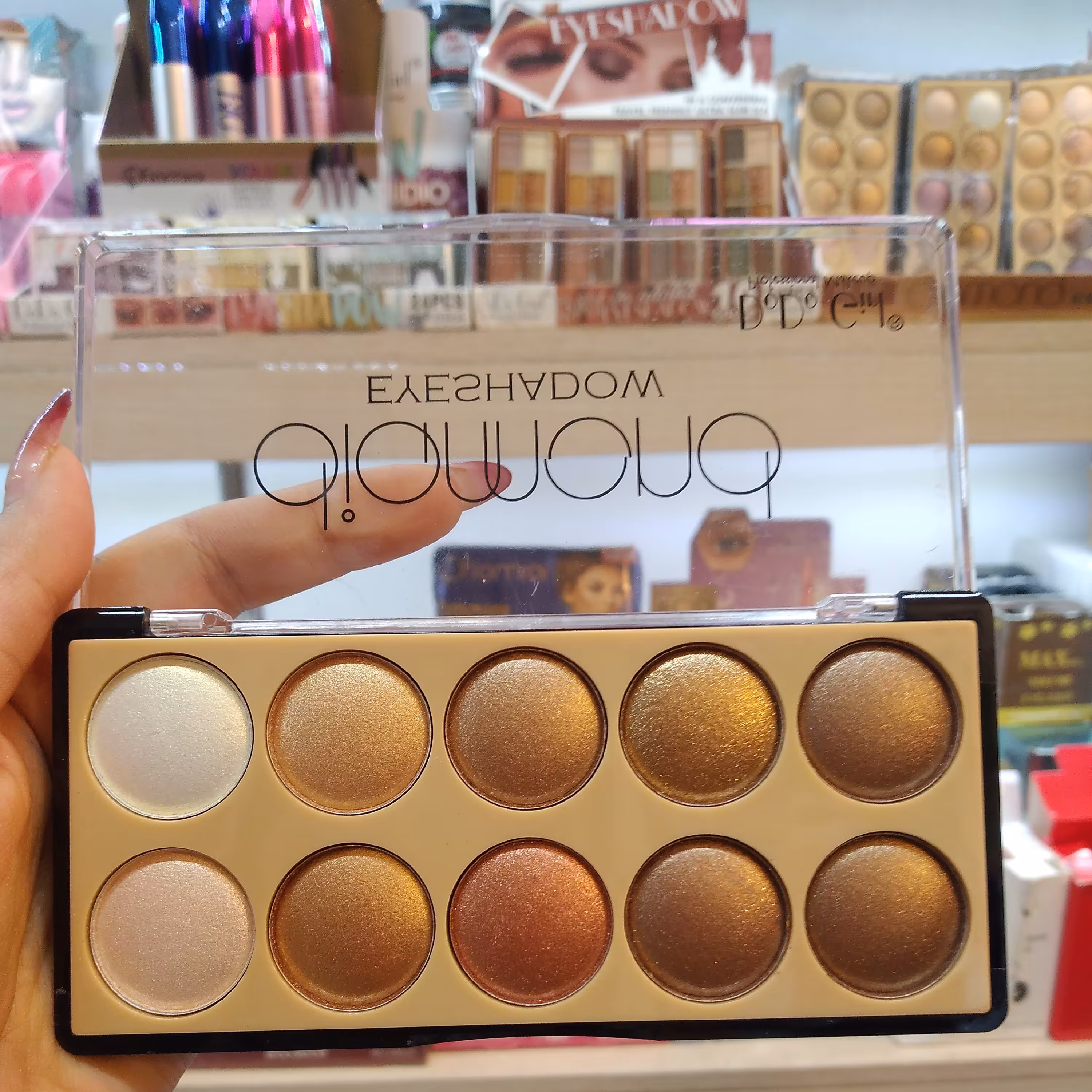 پالت هایلایتر و سایه 10 رنگ دودوگرل dodogirl  در 3 طیف رنگی