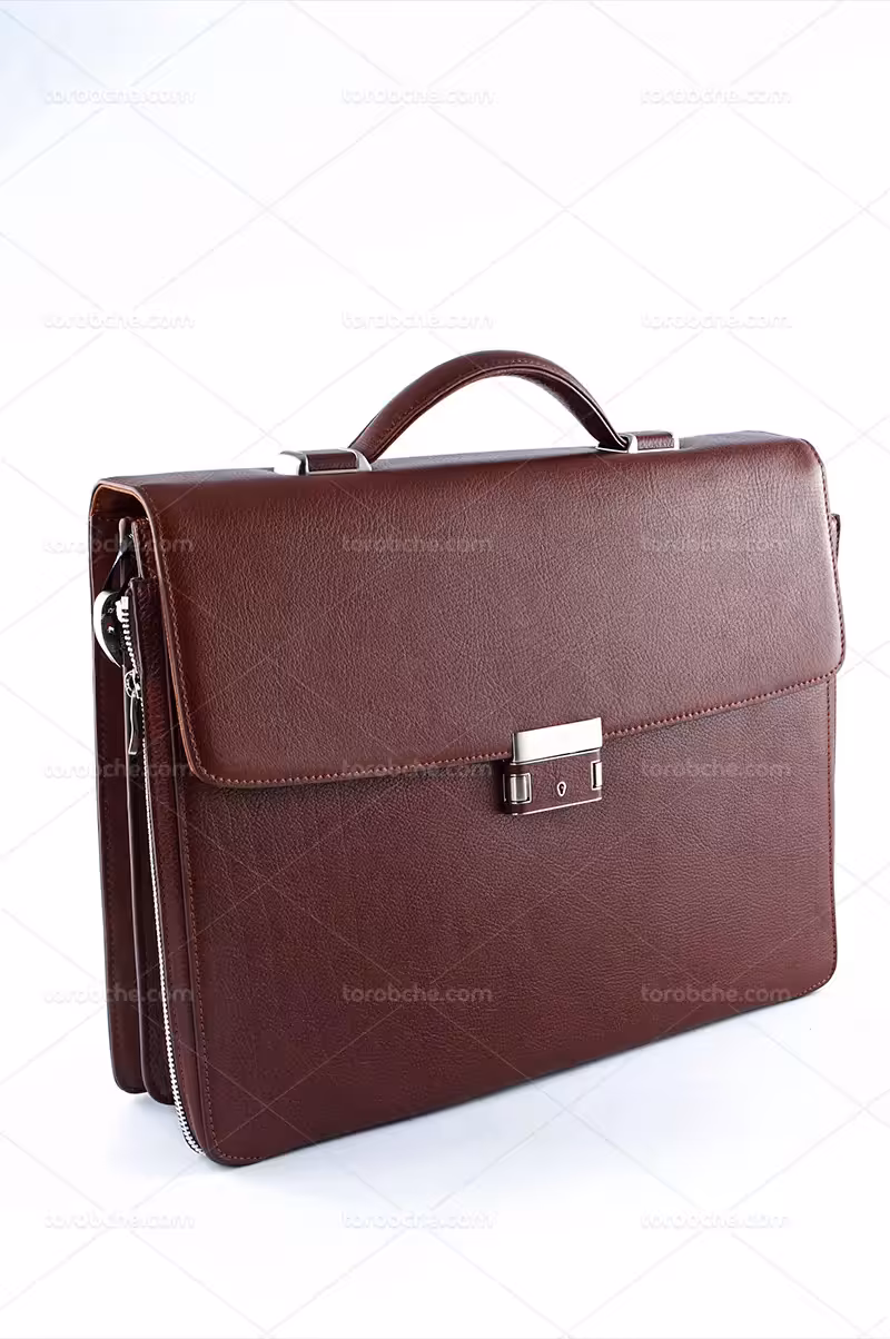 عکس کیف قهوه ای | گرافیک با طعم تربچه