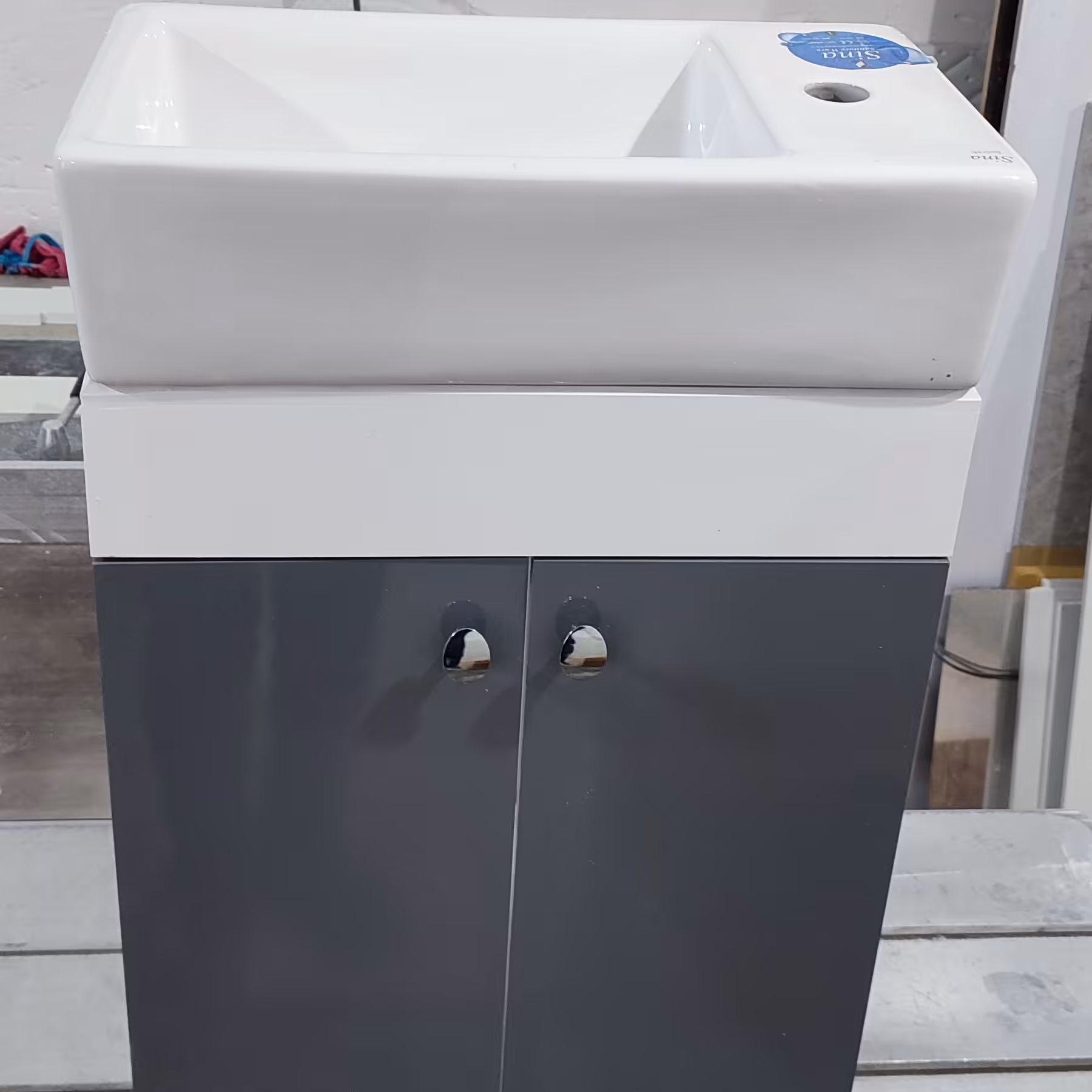 روشویی کابینتی دیواری 25*50 طوسی
